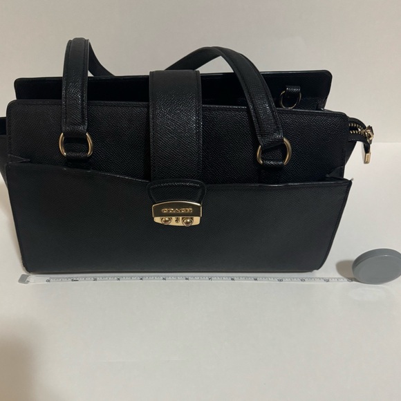 Coach Avary Caryall - Picture 16 of 16